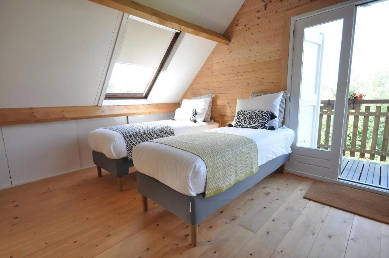 B&B Nieuwe Brug Vijfhuizen 住宿加早餐酒店